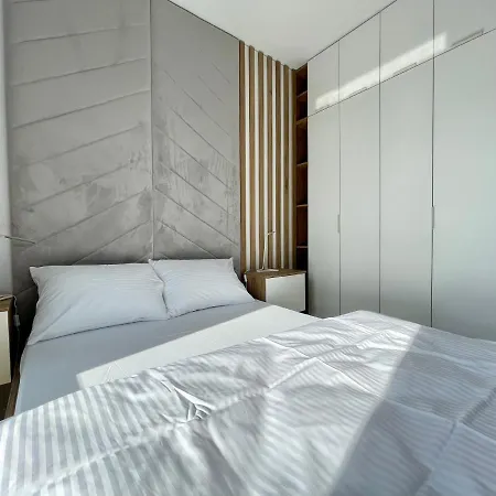 Vintage Exclusive Series *